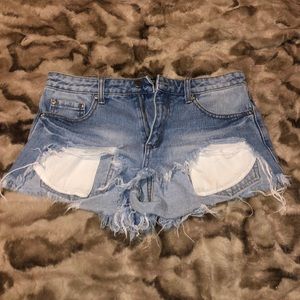 FOREVER 21 distressed denim shorts